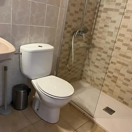 Jardin : Bright Spacious One Bedroom Flat Apartment